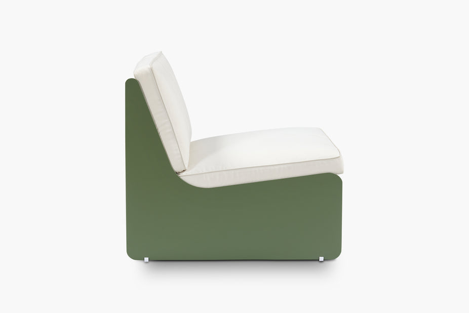 Outdoor Dougie Lounge Chair