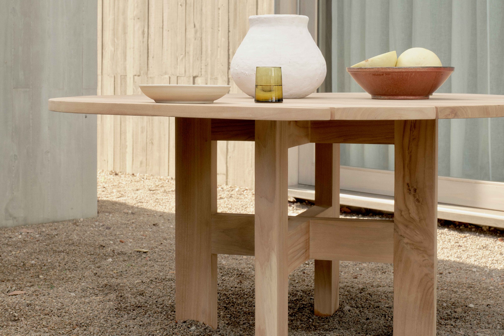 Outdoor Johnny Round Dining Table