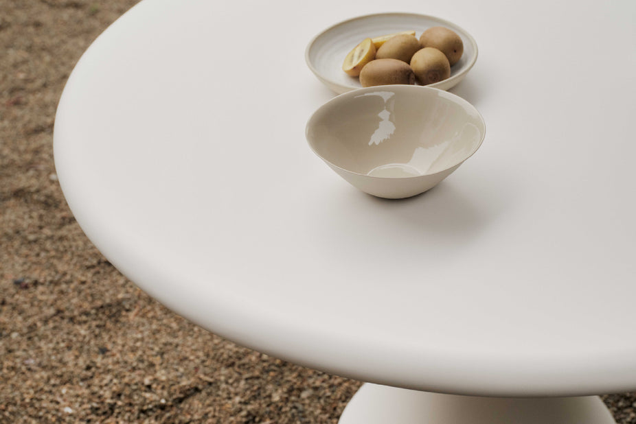 Outdoor Ria Round Dining Table